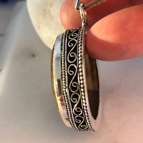 925 Sterling  Round Tiger Eye Pendant - Picture 4 of 6